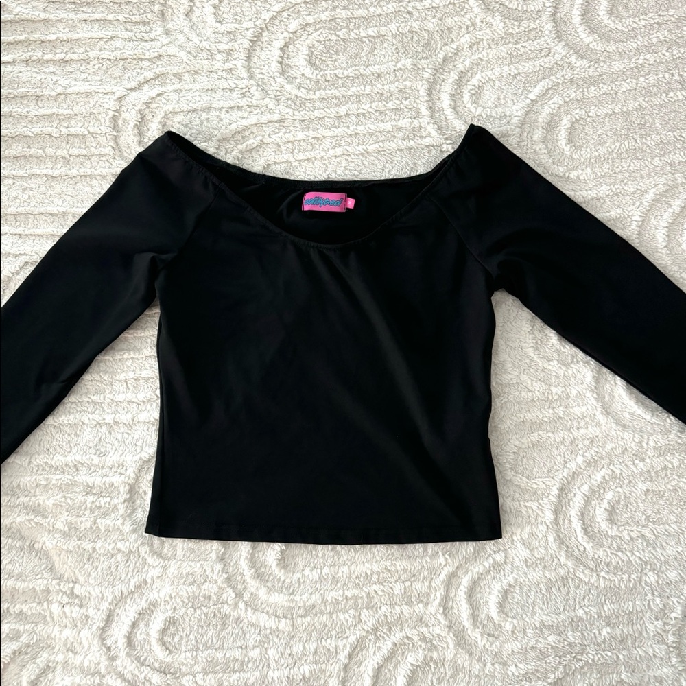 Edikted off the shoulder top